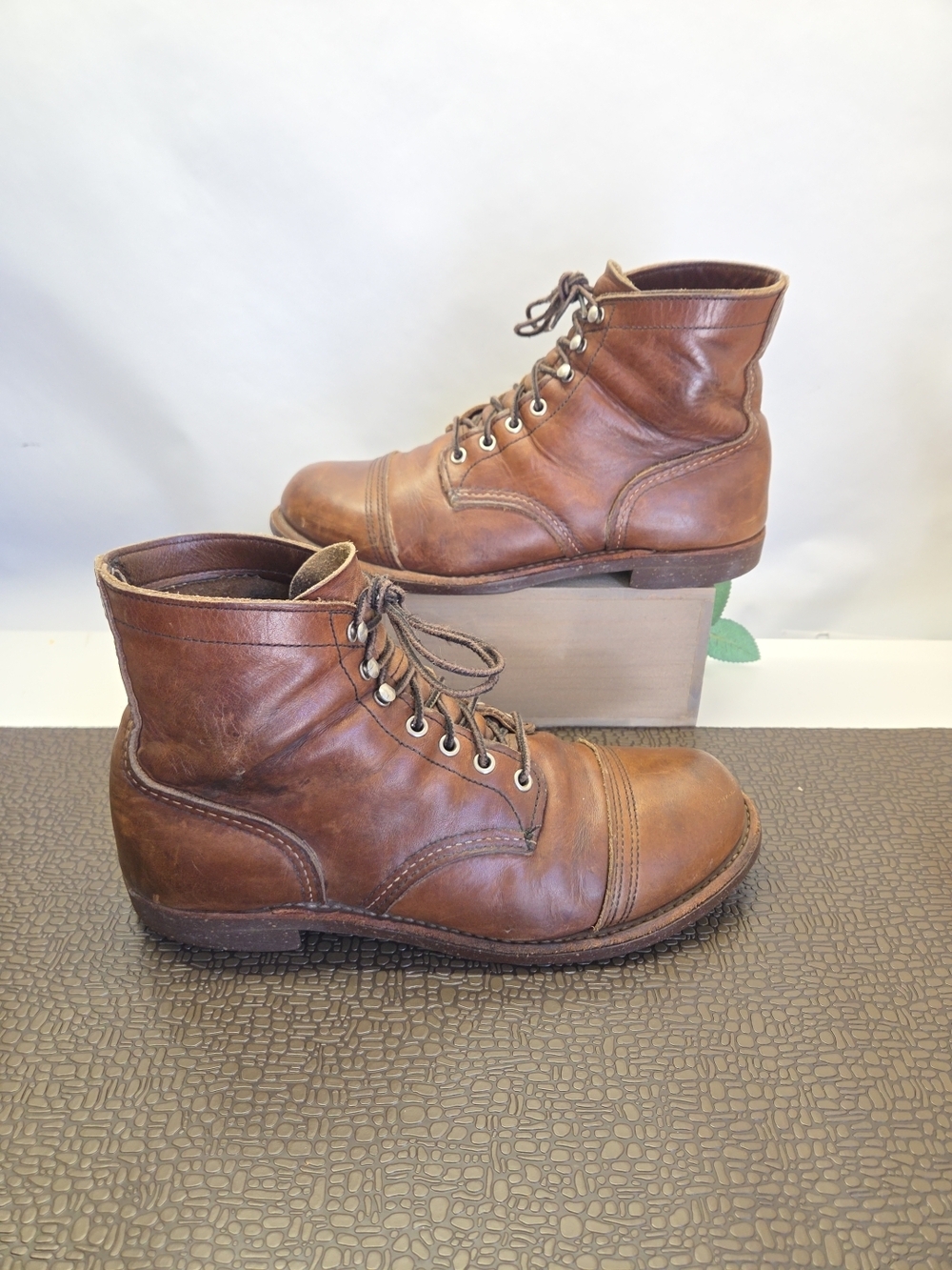 Red Wing 8111 Heritage Iron Ranger Men’s Brown Leather Boots - Picture 2 of 15
